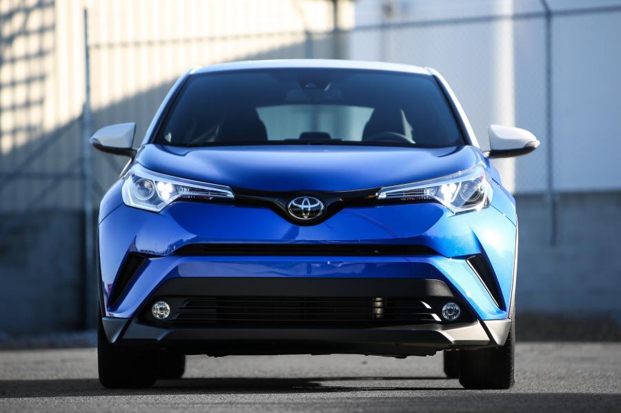  Toyota C-HR R-Code 2017 года  (NA) (фото 26 из 29)